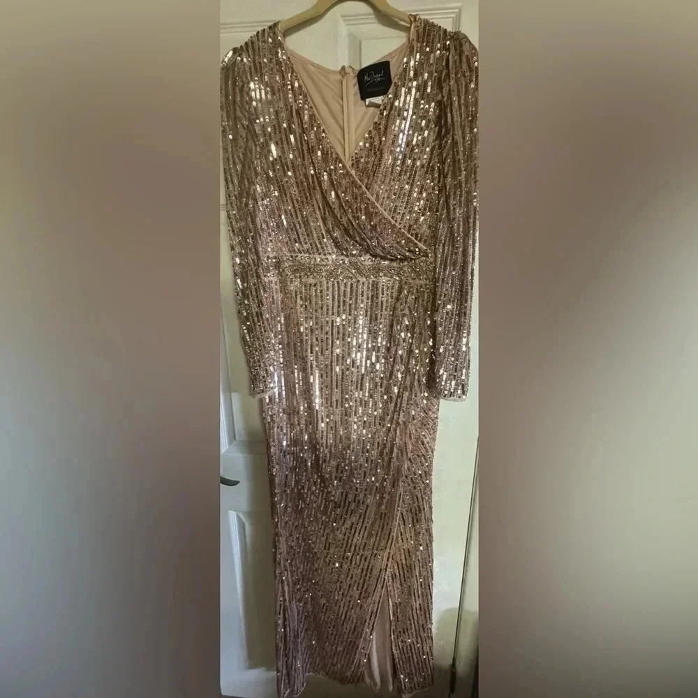 MAC DUGGAL Sequin long sleeve Surpluce‎ Wrap Gown in Rose 93549 size 16 NWT